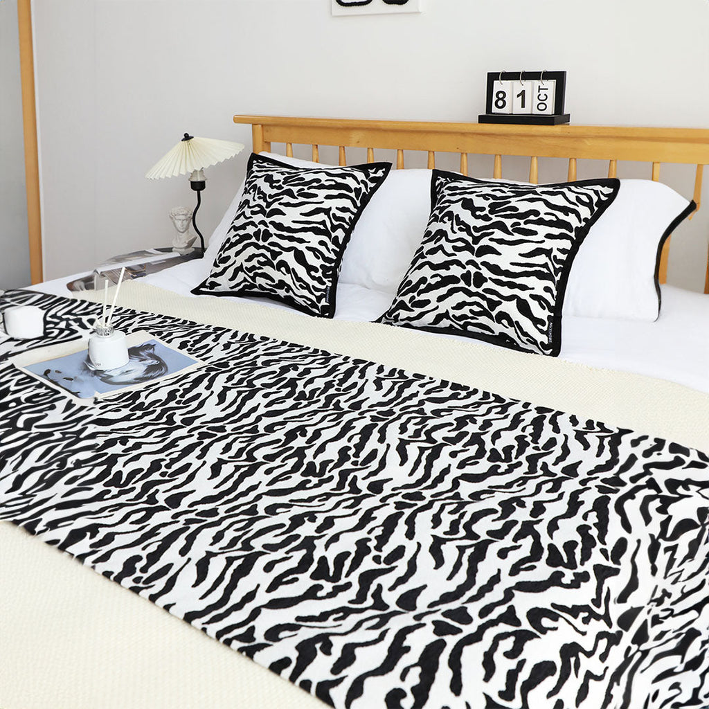 NNEAGS 1.8m Bed Light Luxury Mottled Bed Banner Vintage Scarf Runner Bedding Tail Pad Flag For Home Hotel Set of 3