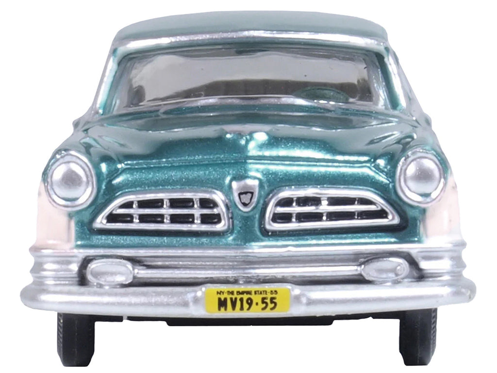 1955 Chrysler New Yorker Deluxe St. Regis Jade Green Metallic and Cream 1/87 (HO) Scale Diecast Model Car by Oxford Diecast