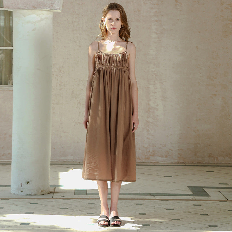 French strap dress 2025 Spring New lazy wind pleated niche design backless long dress women's clothing