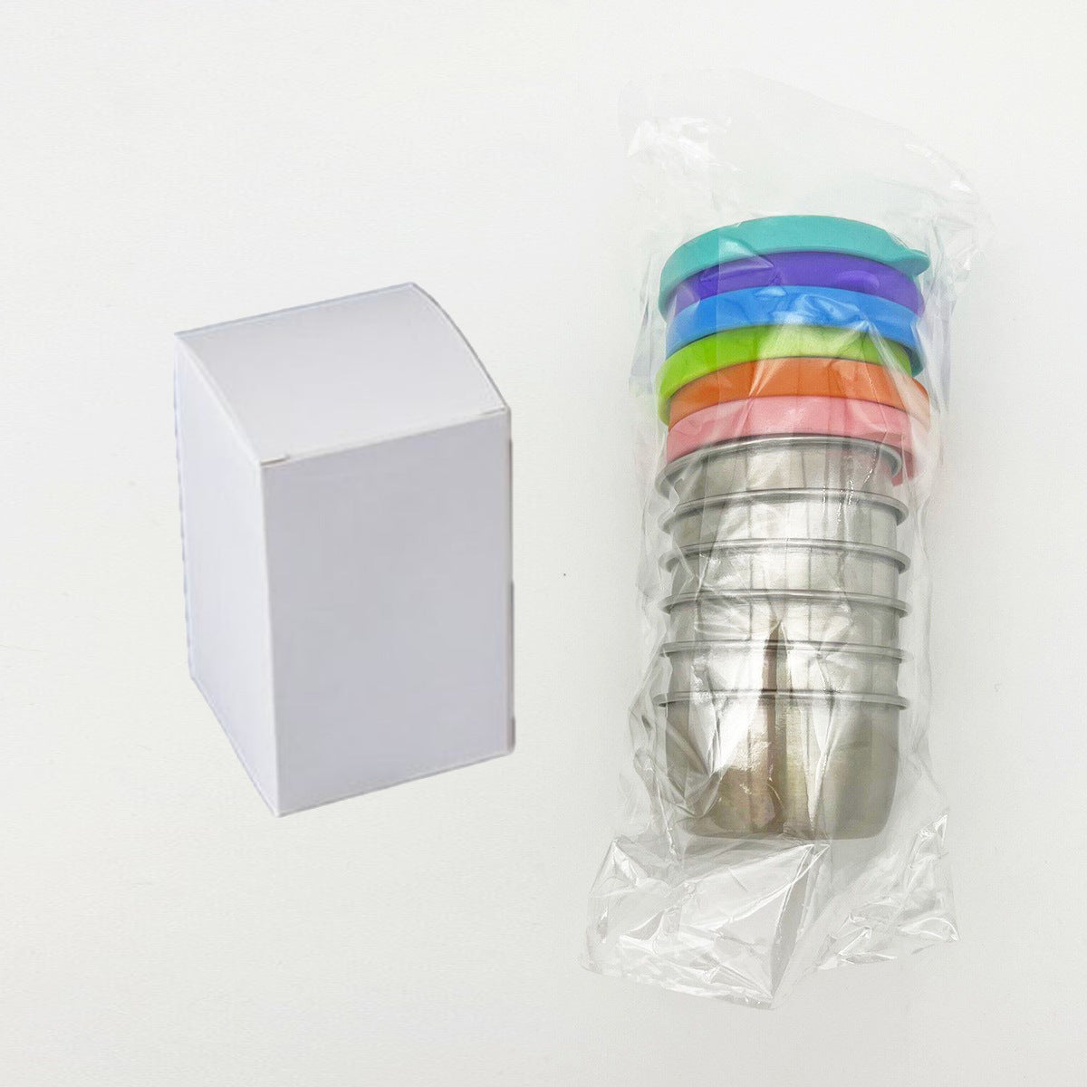 Cross-border 304 stainless steel sauce cup with silicone cover sauce cup outdoor portable tomato salad seasoning saucer dish