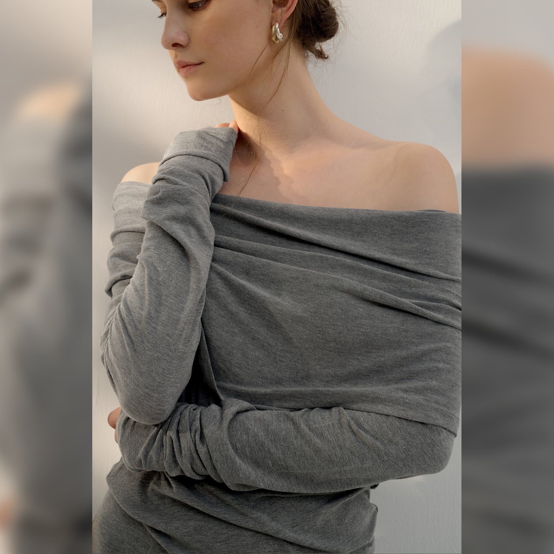 French sexy top long sleeve off-shoulder T-shirt fall slim fit slimming sense of design niche shoulder-baring sweater
