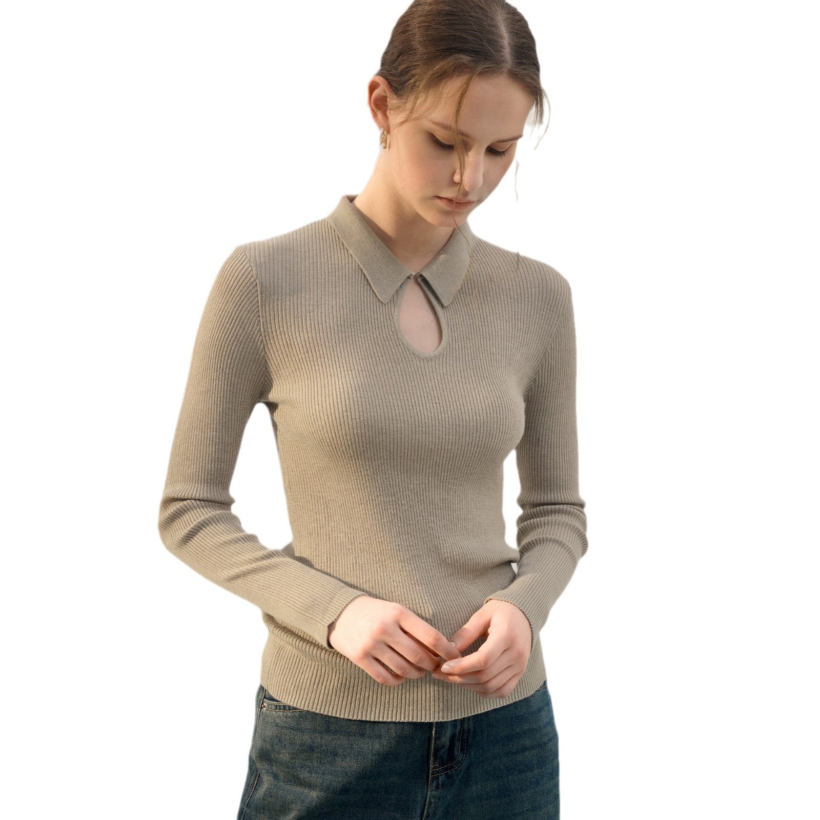 2025 temperament long sleeve knitwear women's autumn elegant design warm and slimming top solid color wool base shirt
