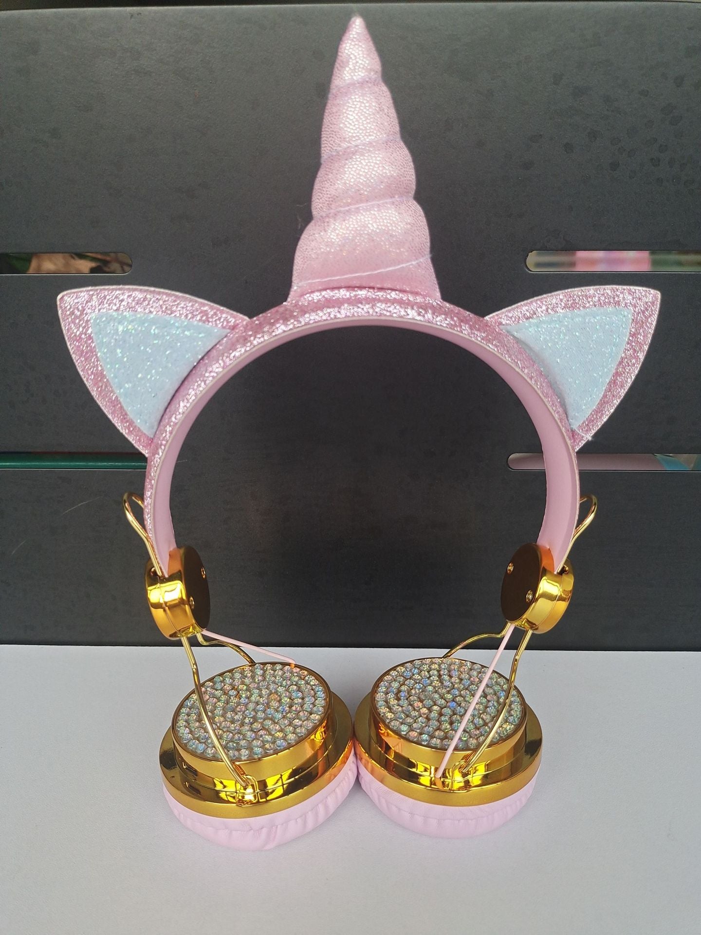 Factory cross-border Bluetooth headset wholesale hot head-mounted computer online class cartoon unicorn smart children's headphones