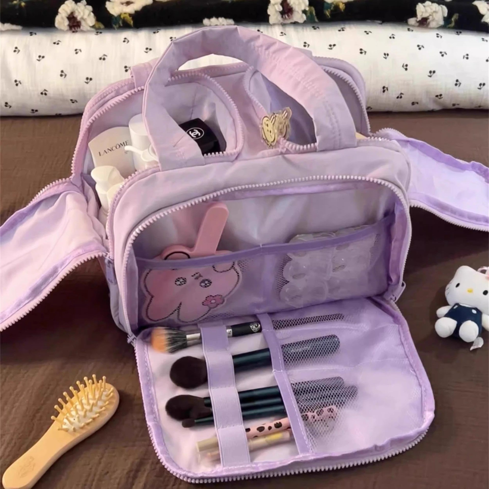 Cross-border wash bag simple lightweight large wide open wash bag fluffy cosmetic bag storage bag travel handbag